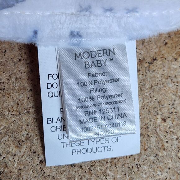 Modern Baby Giraffe Security Blanket Lovey Teether Toy White yellow gray Rattle - Picture 12 of 14